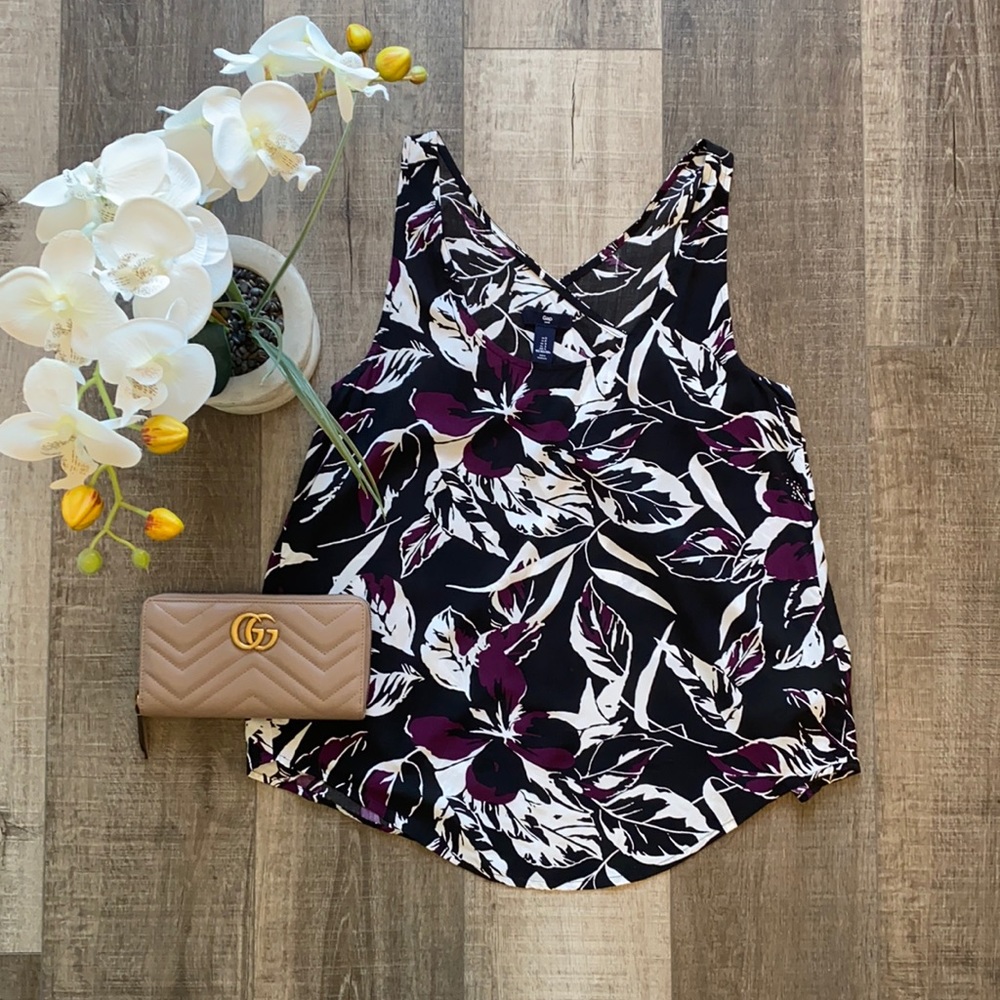 GAP TANK TOP